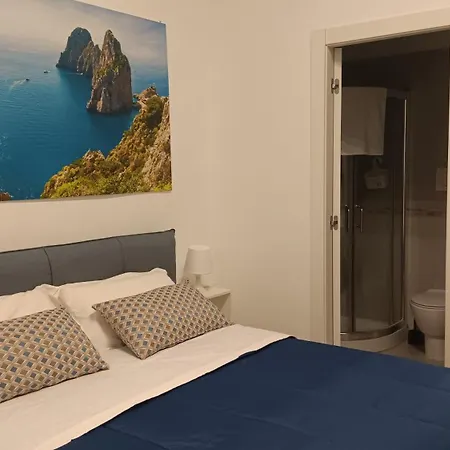 Konukevi Il Salotto Di Chiaia Napoli