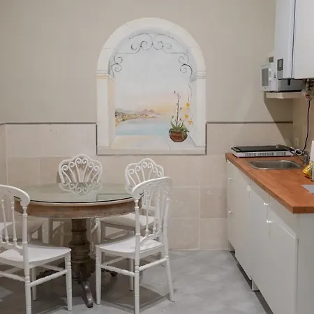 Il Salotto Di Chiaia Nápoles